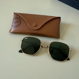 Ray-Ban Gold Frame Sunglasses with Dark Lenses